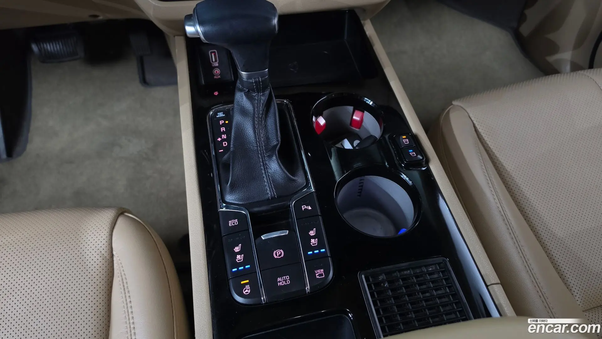Kia Canival Gasoline 9-Seater Hi-Limousine