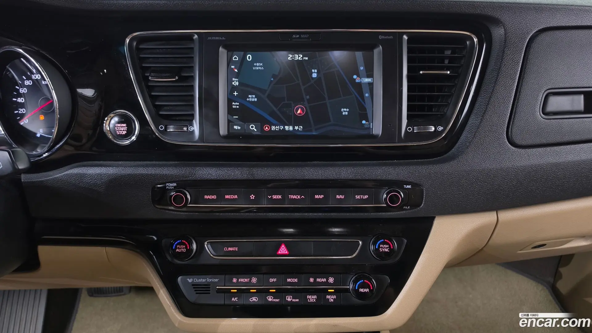 Kia Canival Gasoline 9-Seater Hi-Limousine