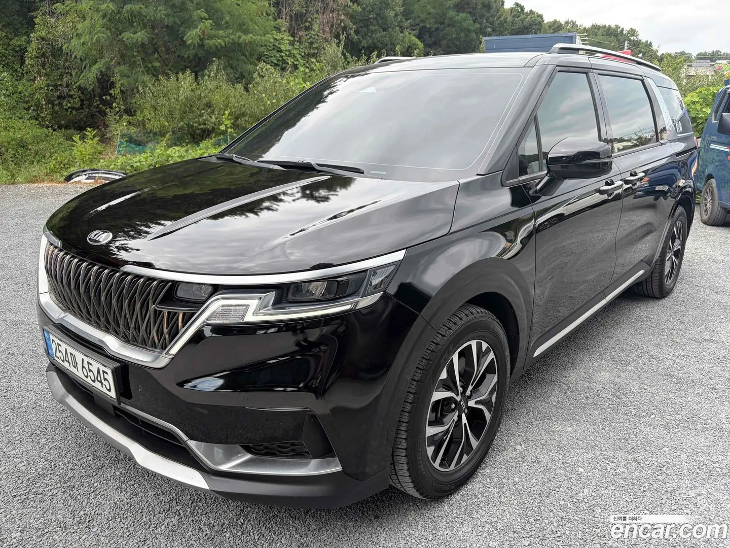 Kia Canival Diesel 9-Seater Noblesse