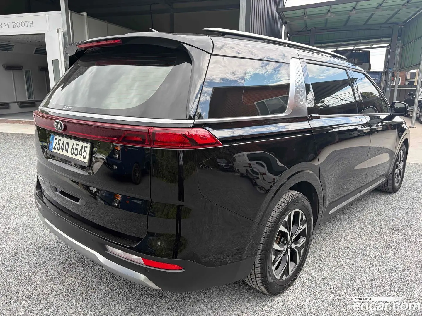 Kia Canival Diesel 9-Seater Noblesse
