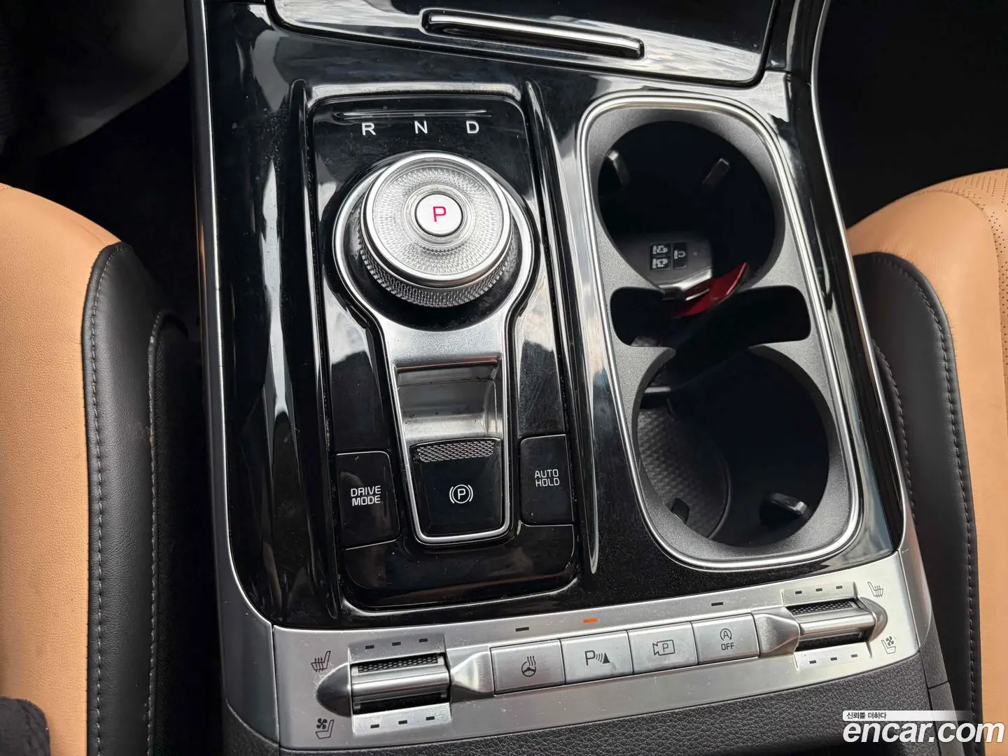 Kia Canival Diesel 9-Seater Noblesse