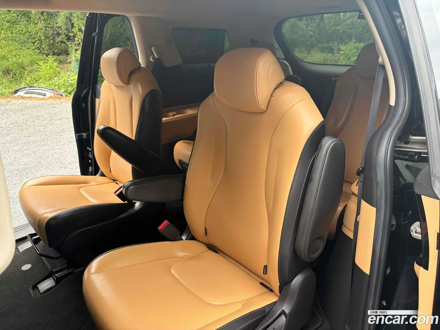 Kia Canival Diesel 9-Seater Noblesse
