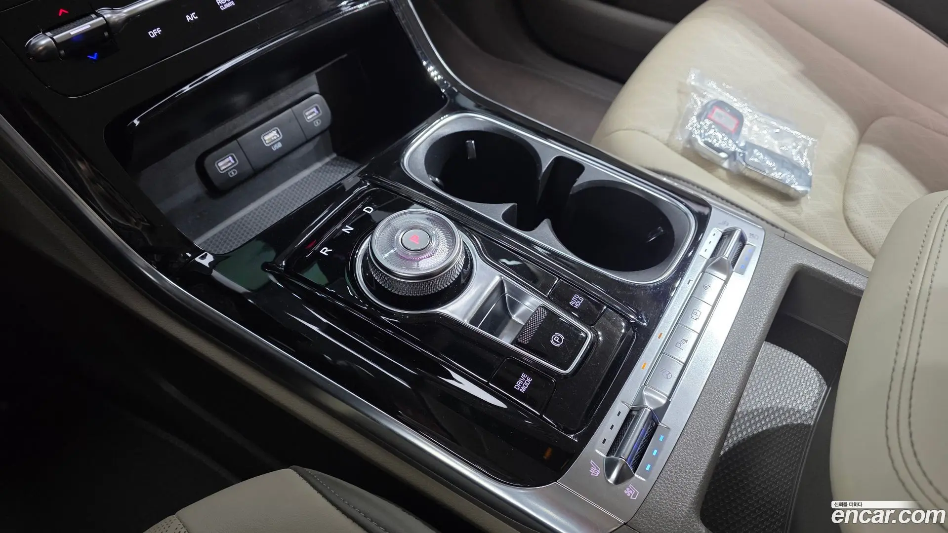 Kia Canival Diesel 9-Seater Noblesse