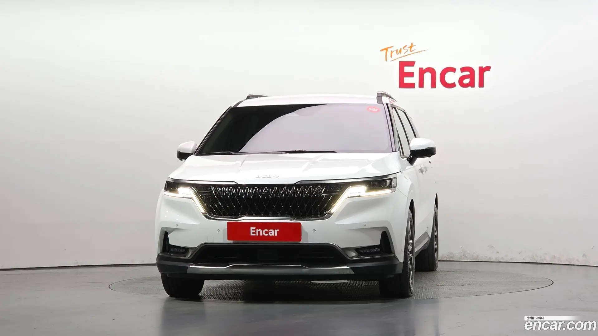 Kia Canival Diesel 9-Seater Noblesse