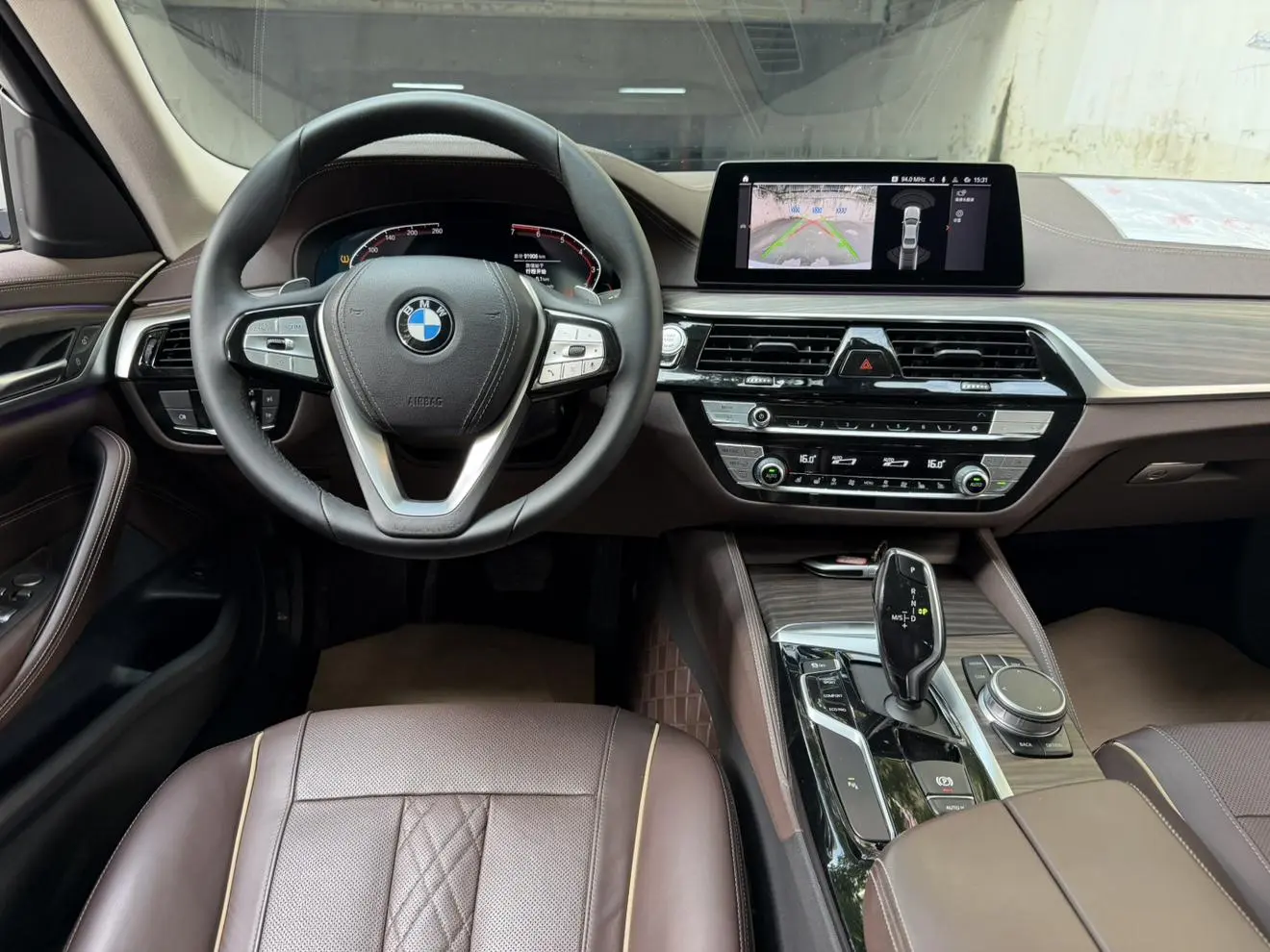 BMW 5 Series 2020 530Li Leading Luxury Package