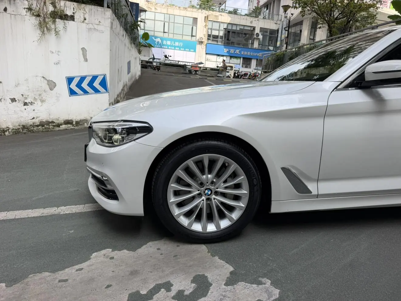 BMW 5 Series 2020 530Li Leading Luxury Package