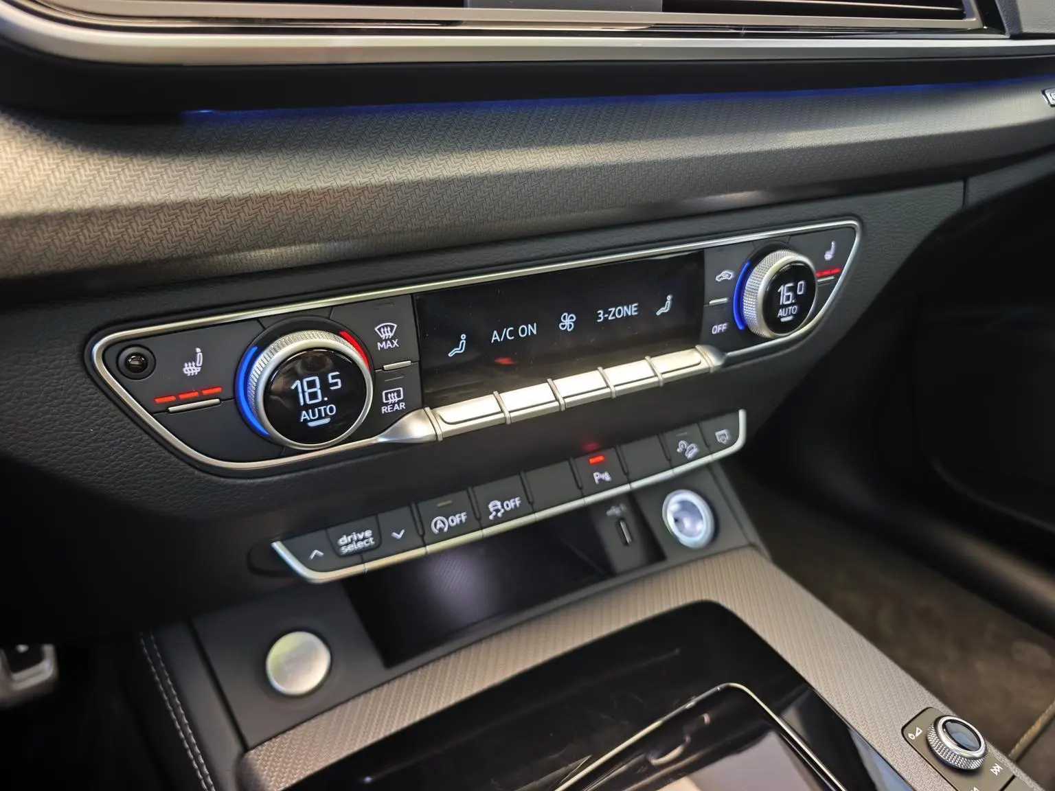 Audi Q5L 2025 quattro 45 Anniversary Heritage 40TFSI Dynamic Luxury
