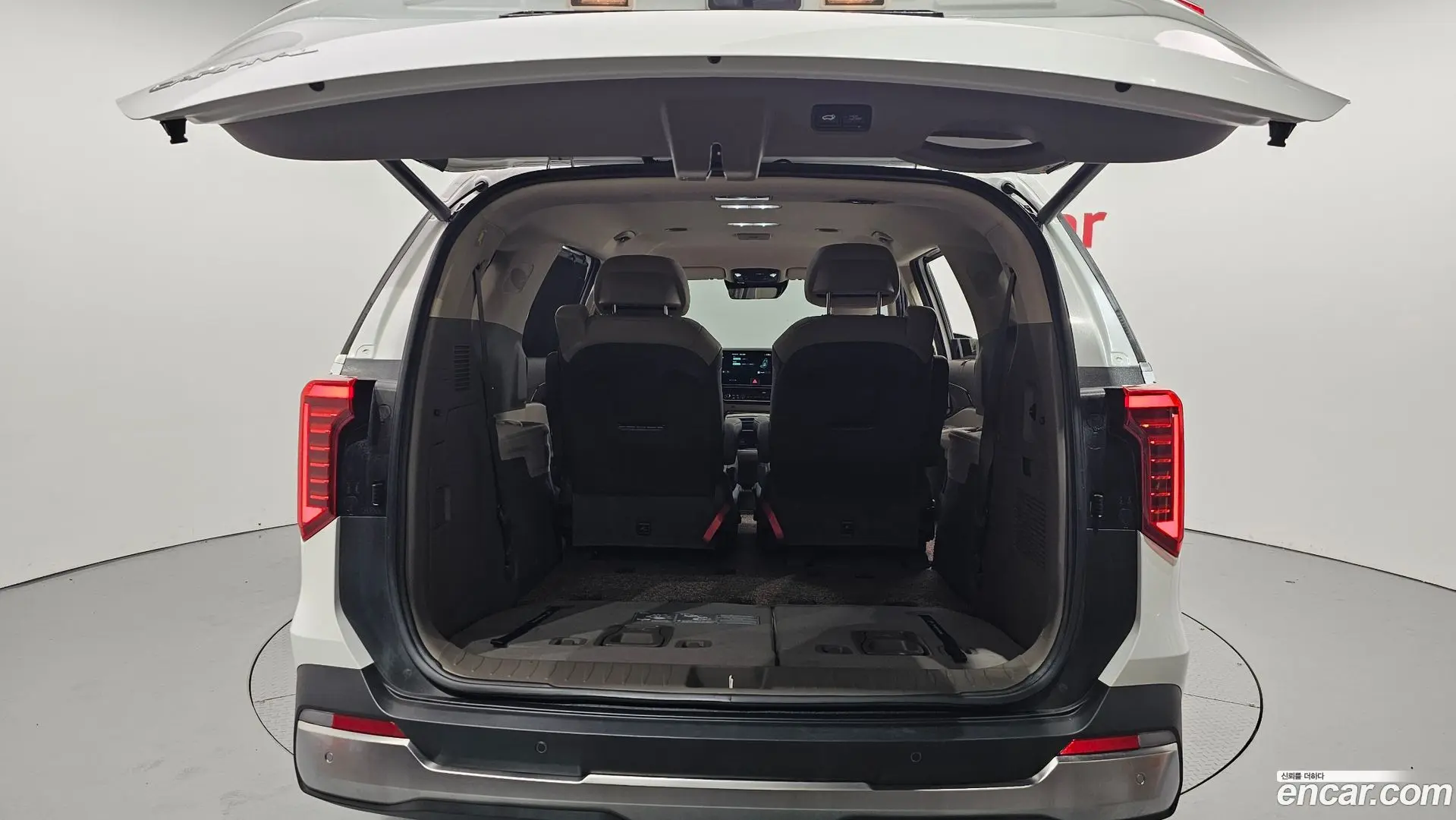 Kia Canival Diesel 7-Seater Signature