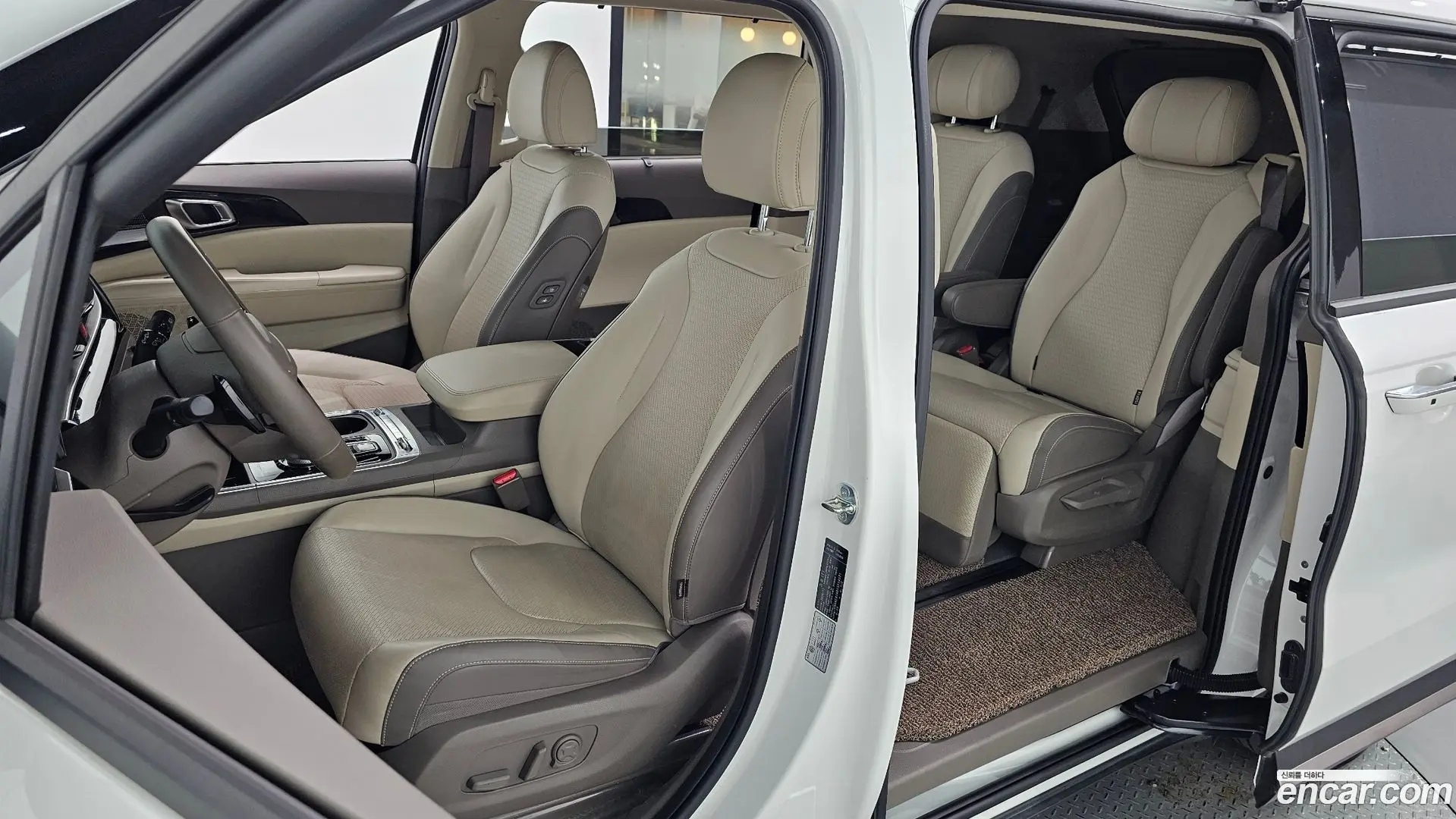 Kia Canival Diesel 7-Seater Signature