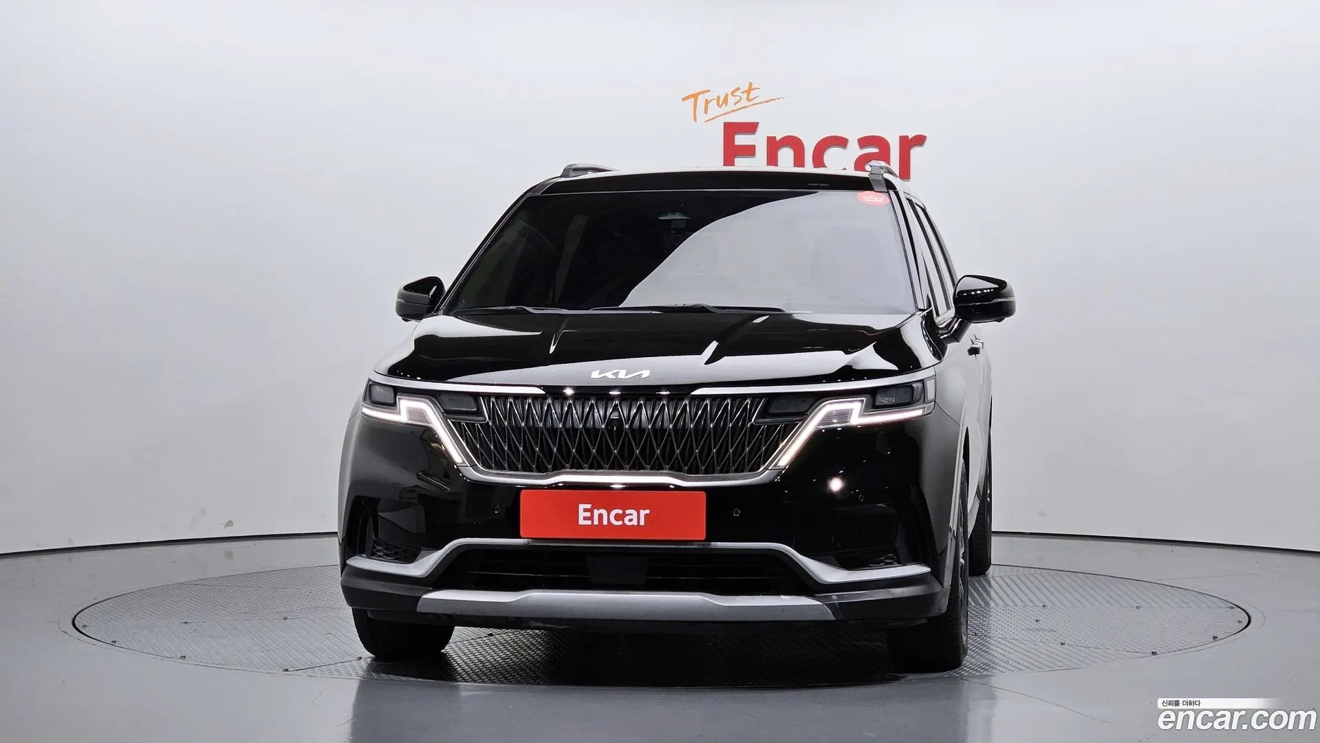 Kia Canival Diesel 9-Seater Prestige
