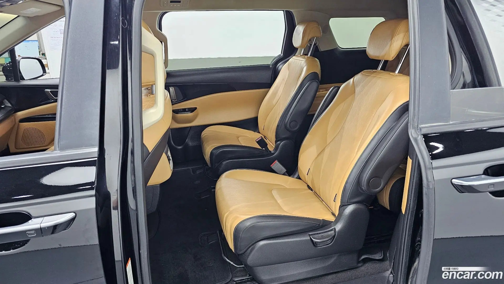 Kia Canival Diesel 9-Seater Prestige