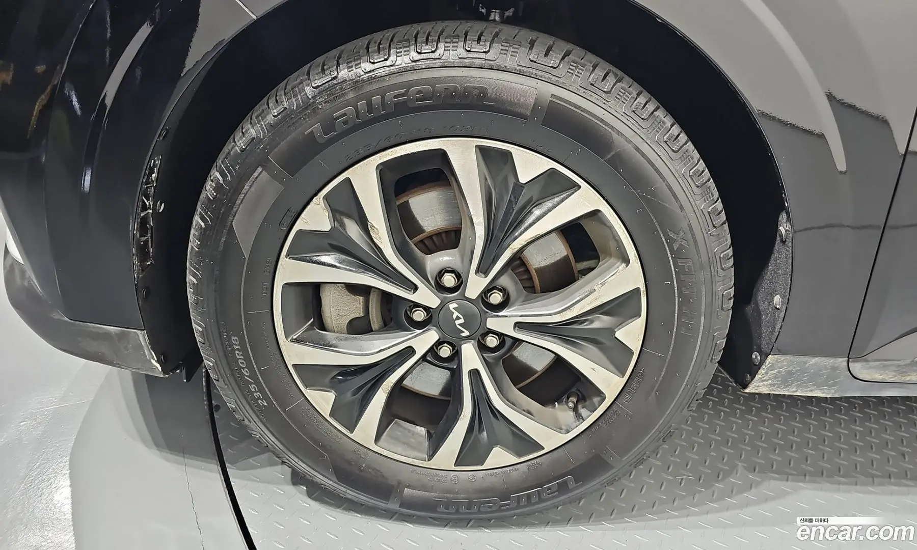 Kia Canival Diesel 9-Seater Prestige