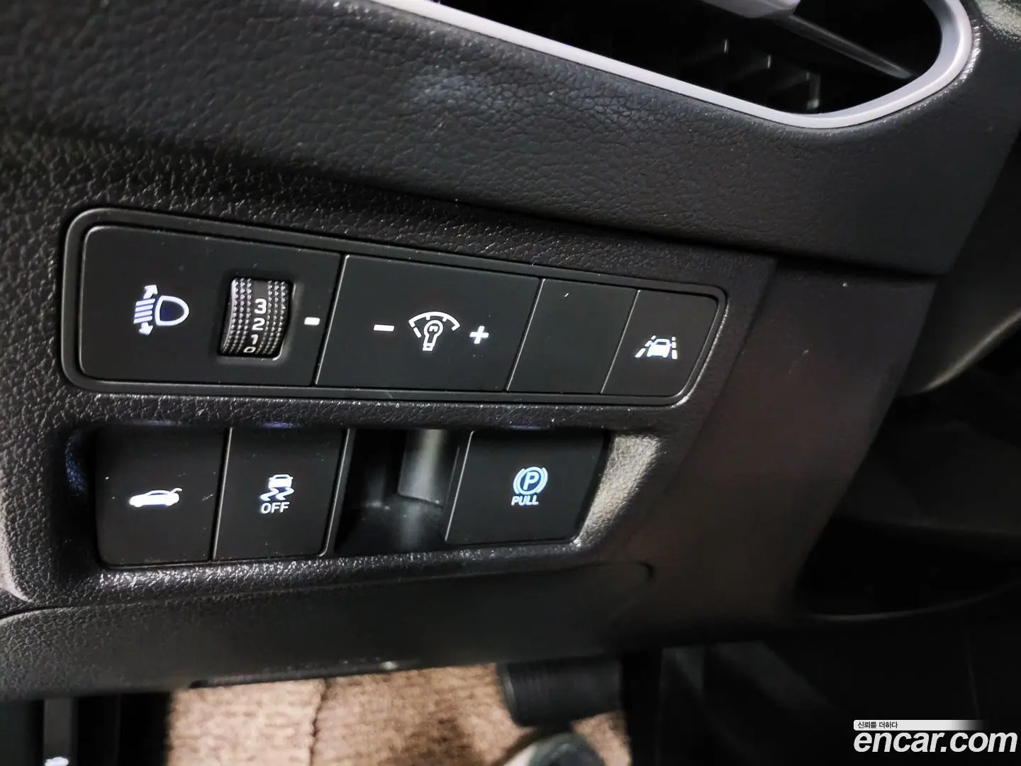 Hyundai Sonata 2.0 LPG(rental car)