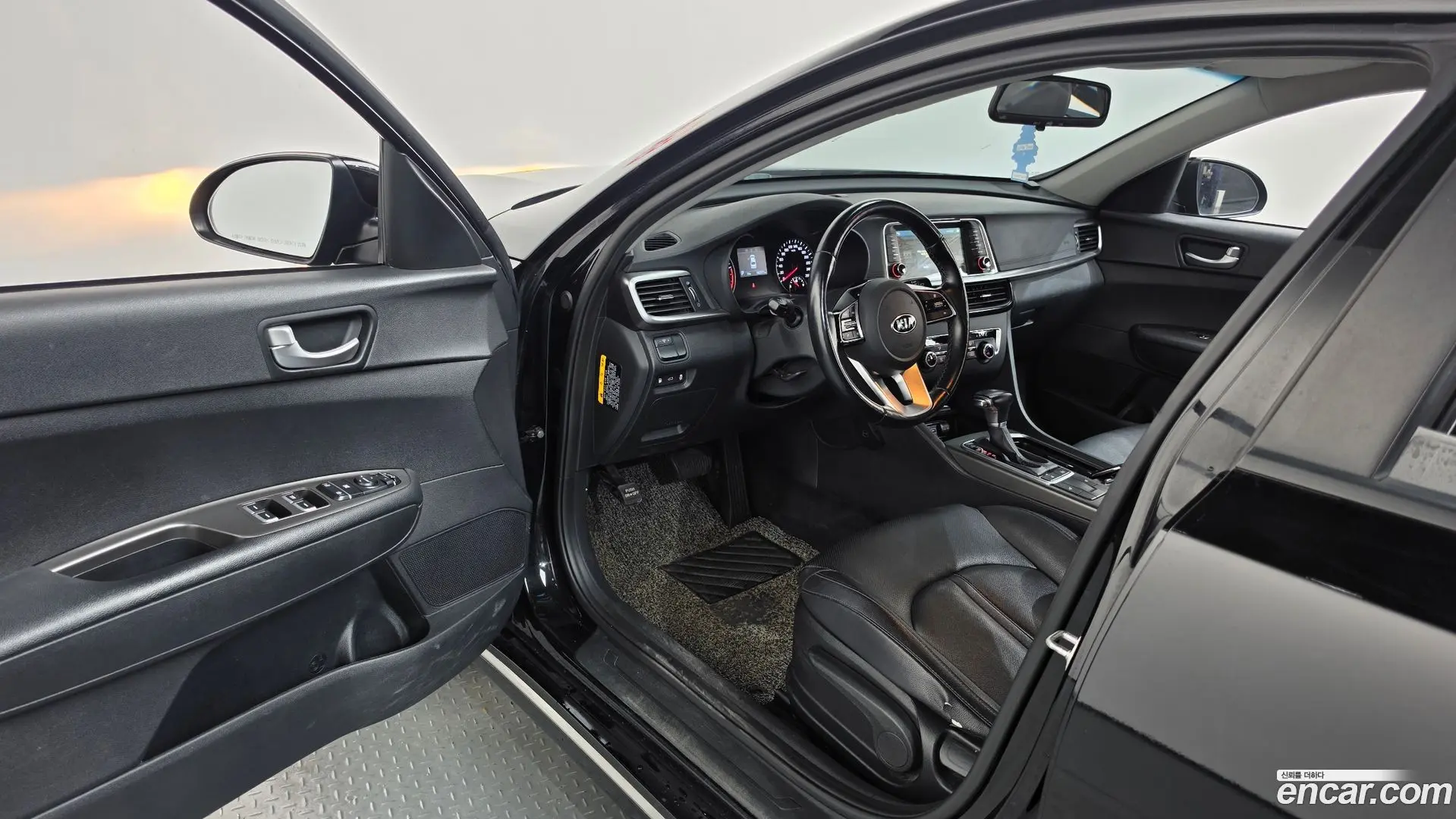 Kia K5 2.0 LPI Rental Car