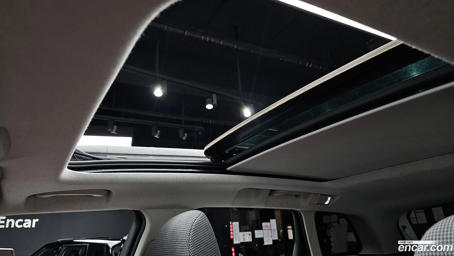 Citron / DS C3 Aircross 1.5 BlueHDi Shine Pack