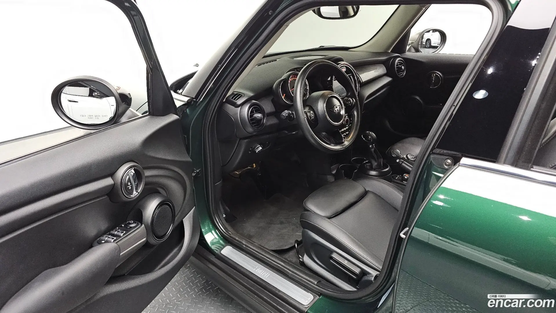 Mini Cooper 5Door Standard