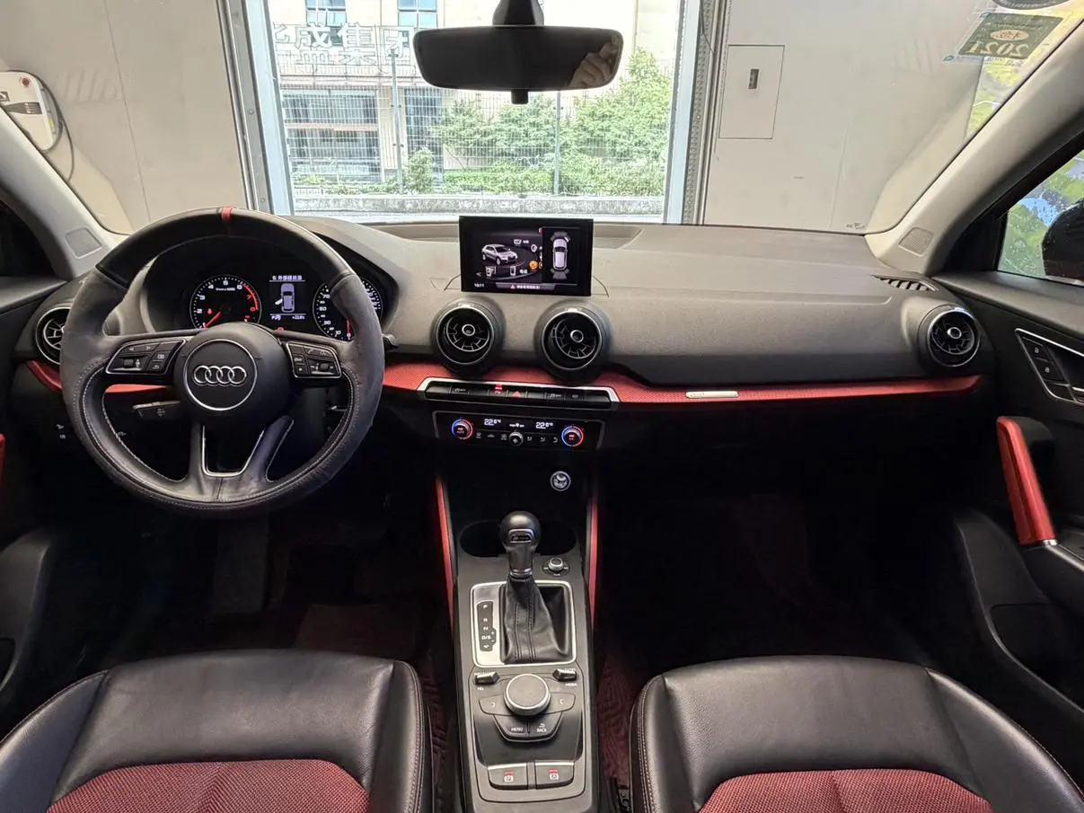 Audi Q2L 2018 35TFSI Dynamic Fashion China VI