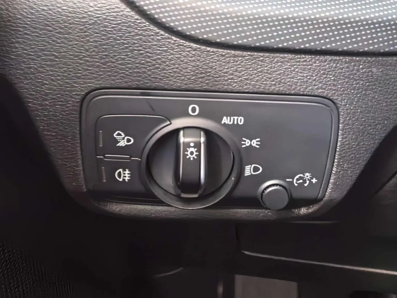 Audi Q2L 2020 35TFSI Progressive Dynamic