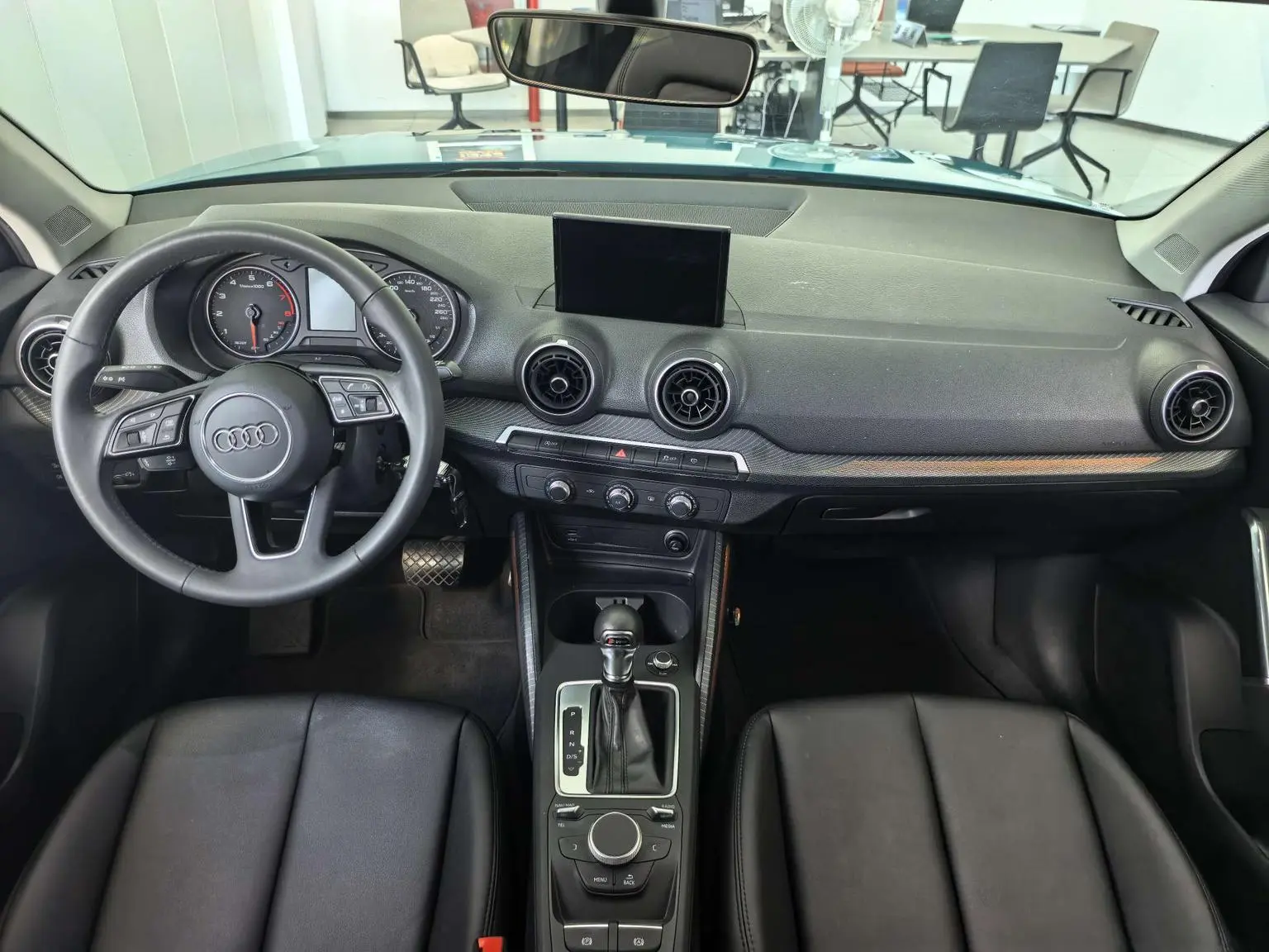 Audi Q2L 2020 35TFSI Progressive Dynamic