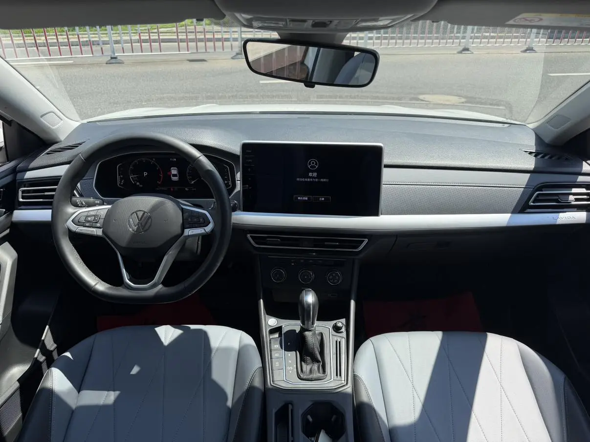 Volkswagen Lavida 2023 Facelift 1.5L Auto 5