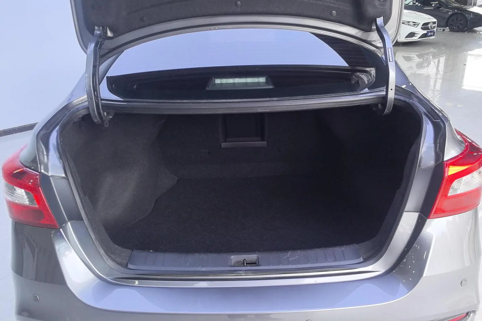 Nissan Sylphy 2024 Classic 1.6L XL CVT Luxury