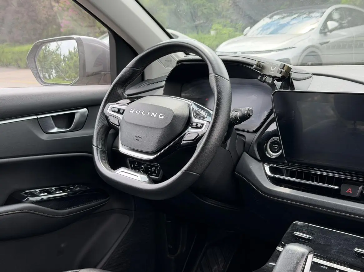 Wuling Victory Victory 2020 1.5T CVT Flagship