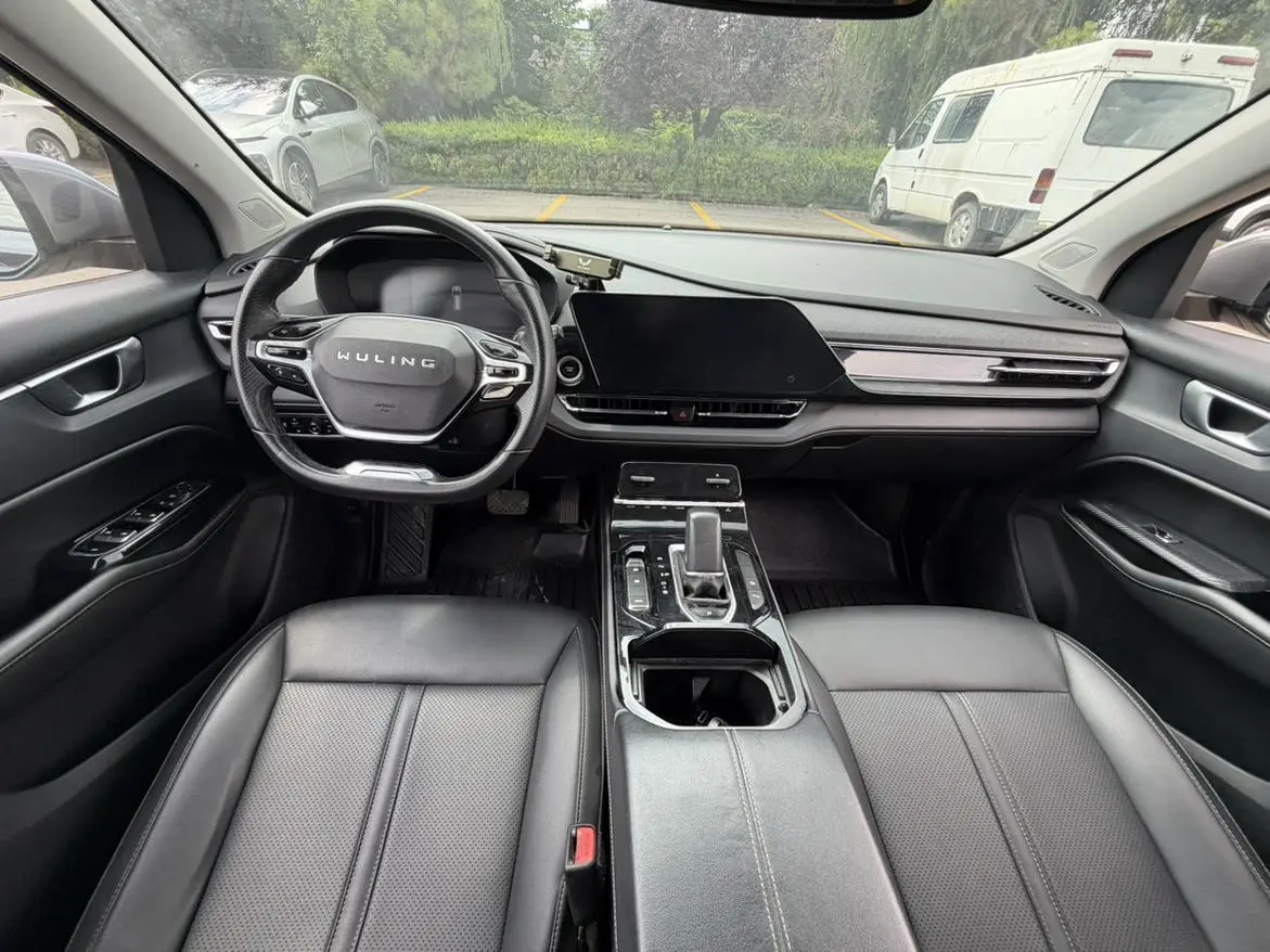 Wuling Victory Victory 2020 1.5T CVT Flagship