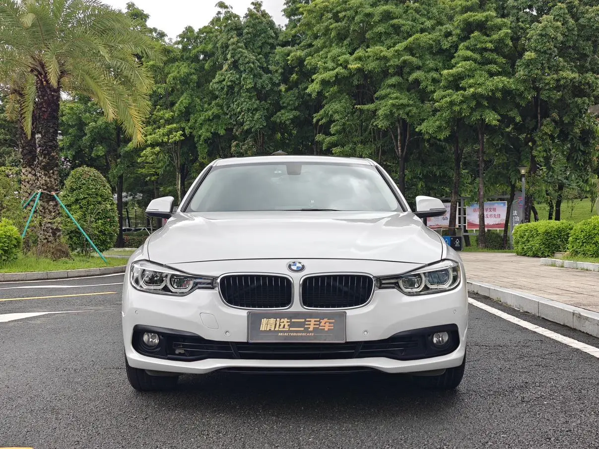 BMW 3 Series 2018 318i