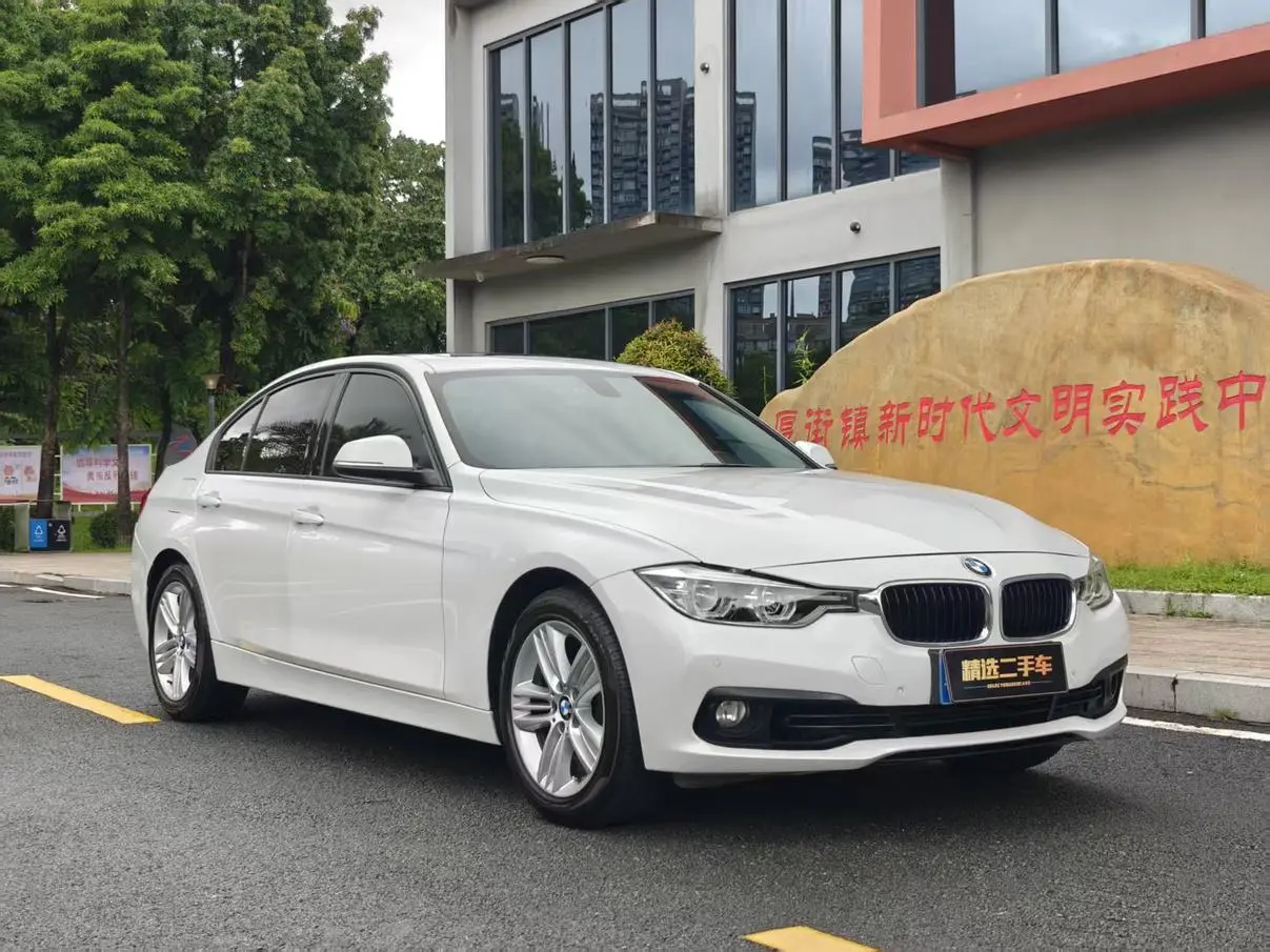 BMW 3 Series 2018 318i