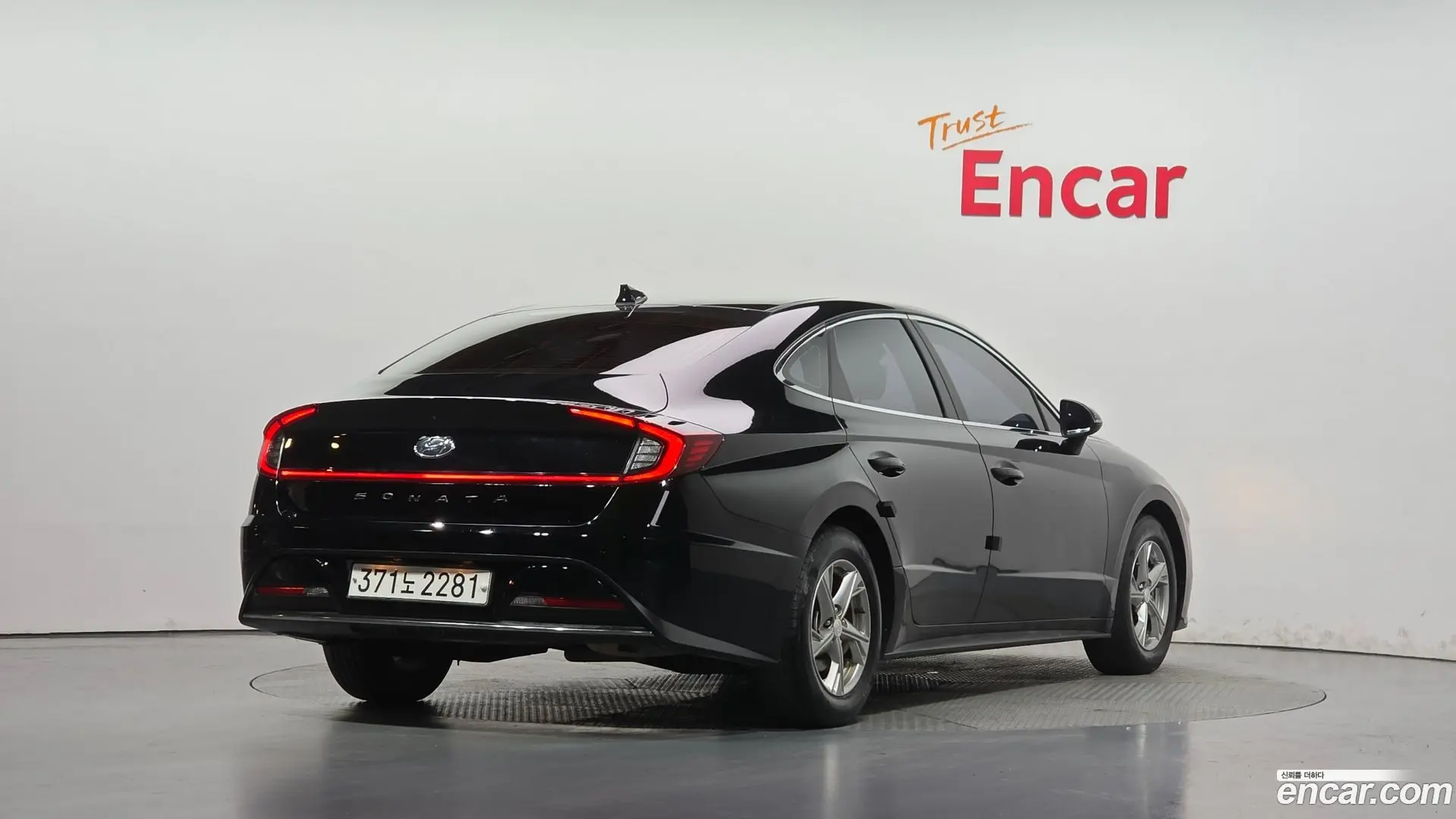 Hyundai Sonata 2.0 LPG(rental car)