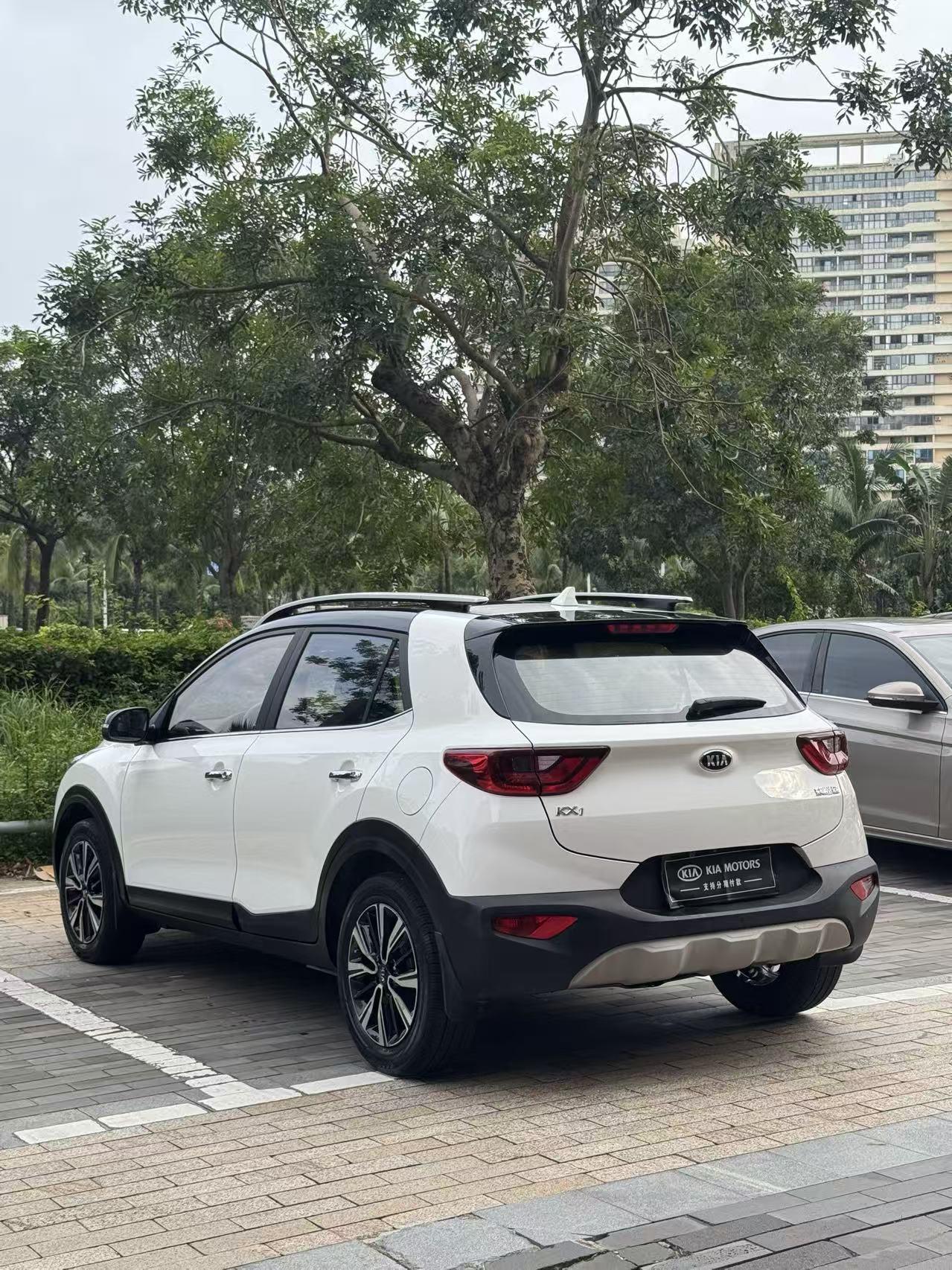 Kia 2021 1.4L CVT Sunroof