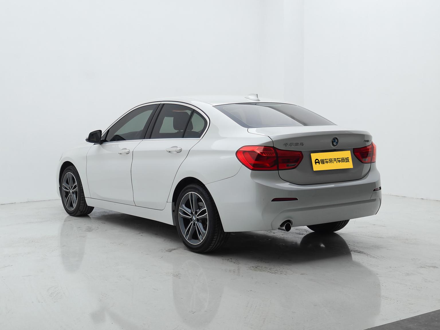 BMW 1 Series 2019 118i Fashion