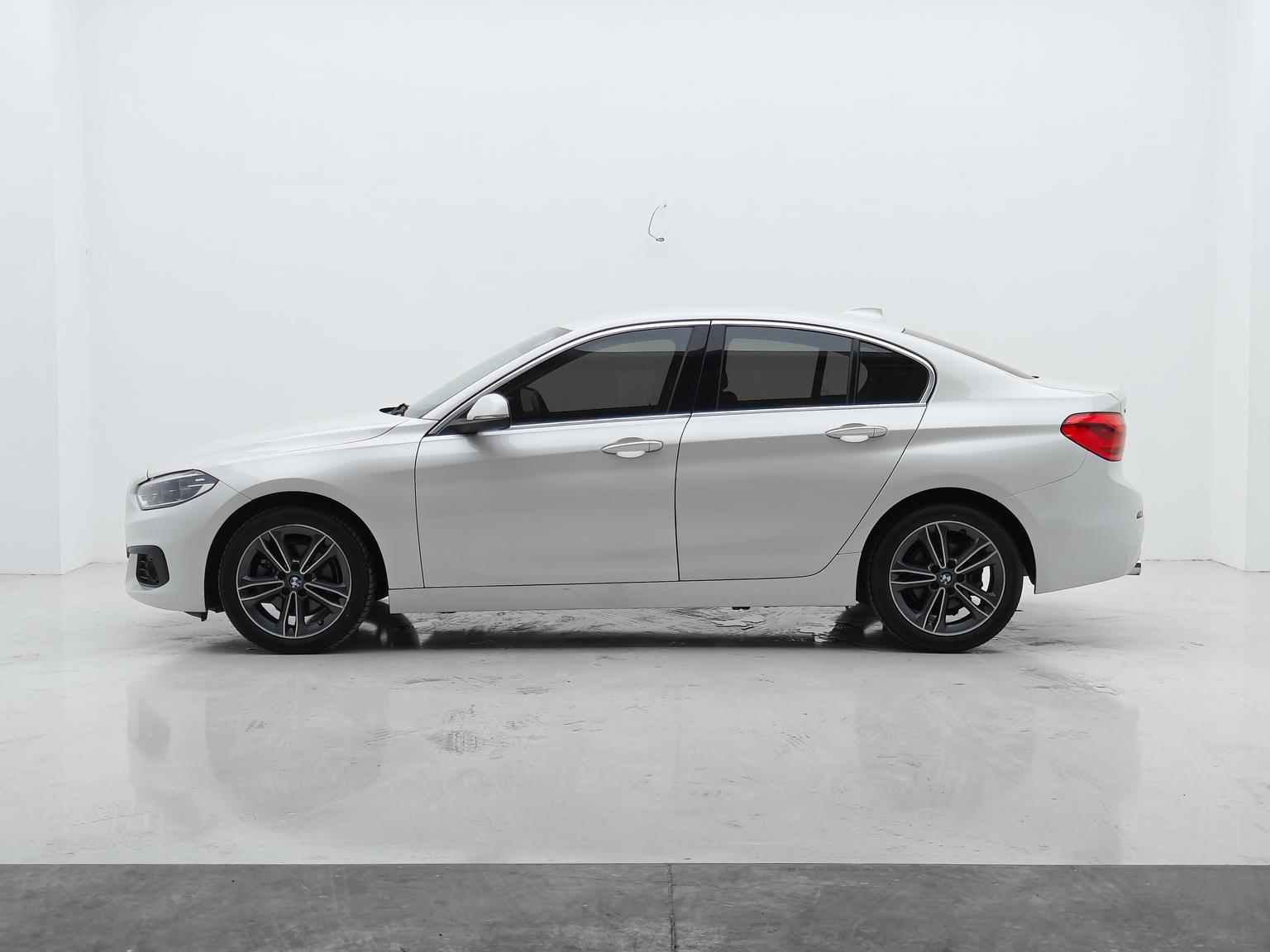 BMW 1 Series 2019 118i Fashion