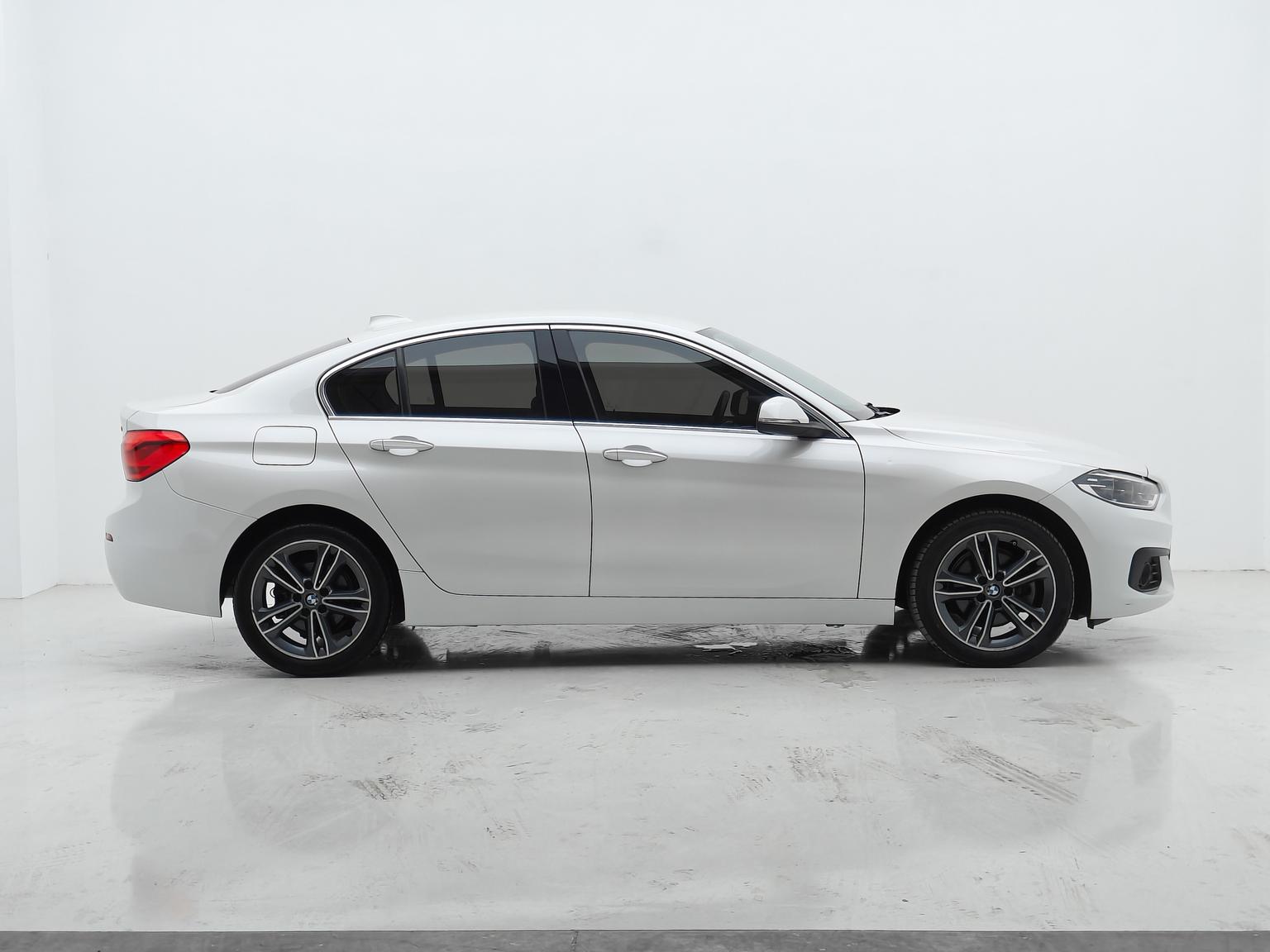BMW 1 Series 2019 118i Fashion