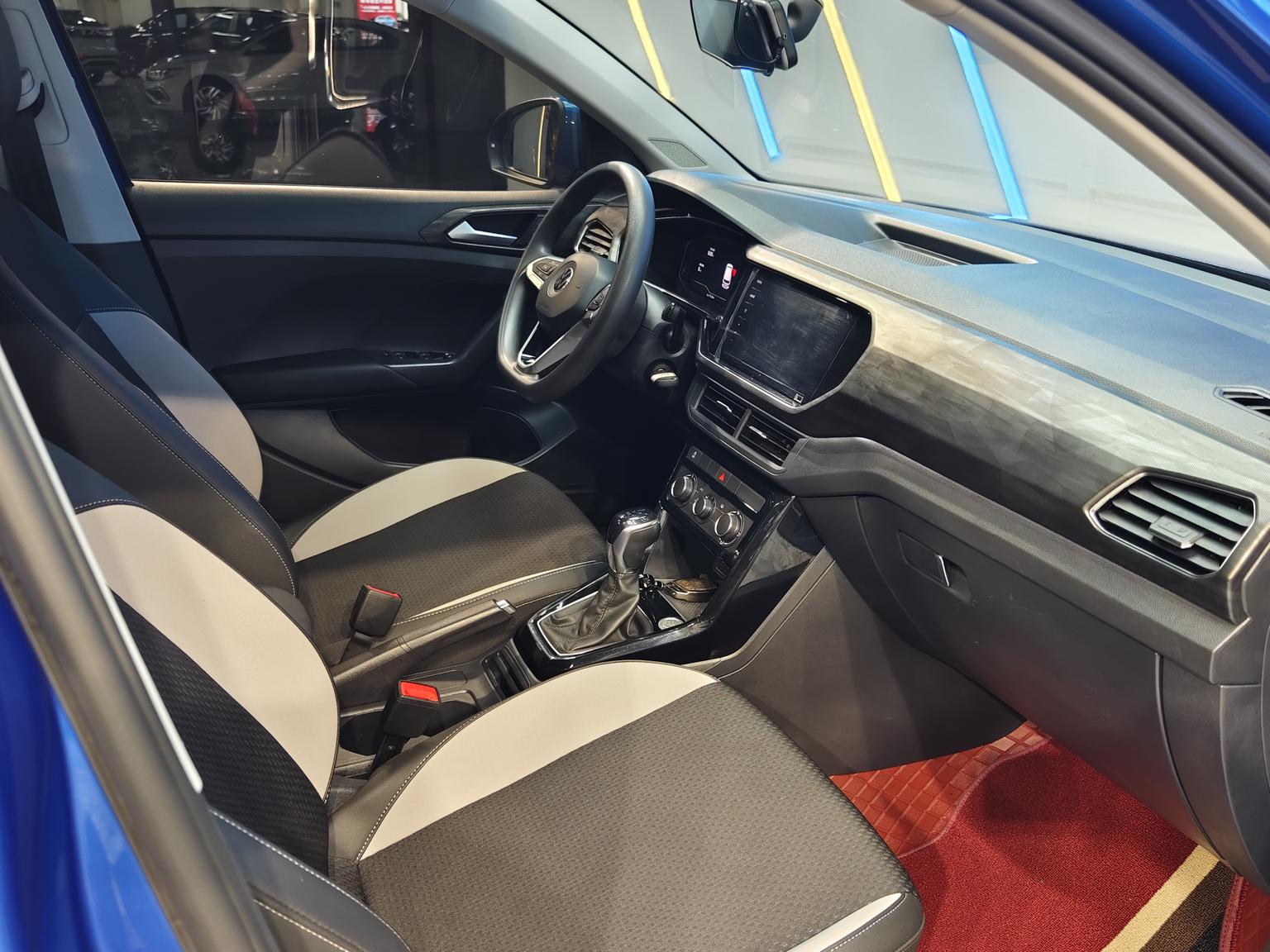 Volkswagen 2020 1.5L Auto