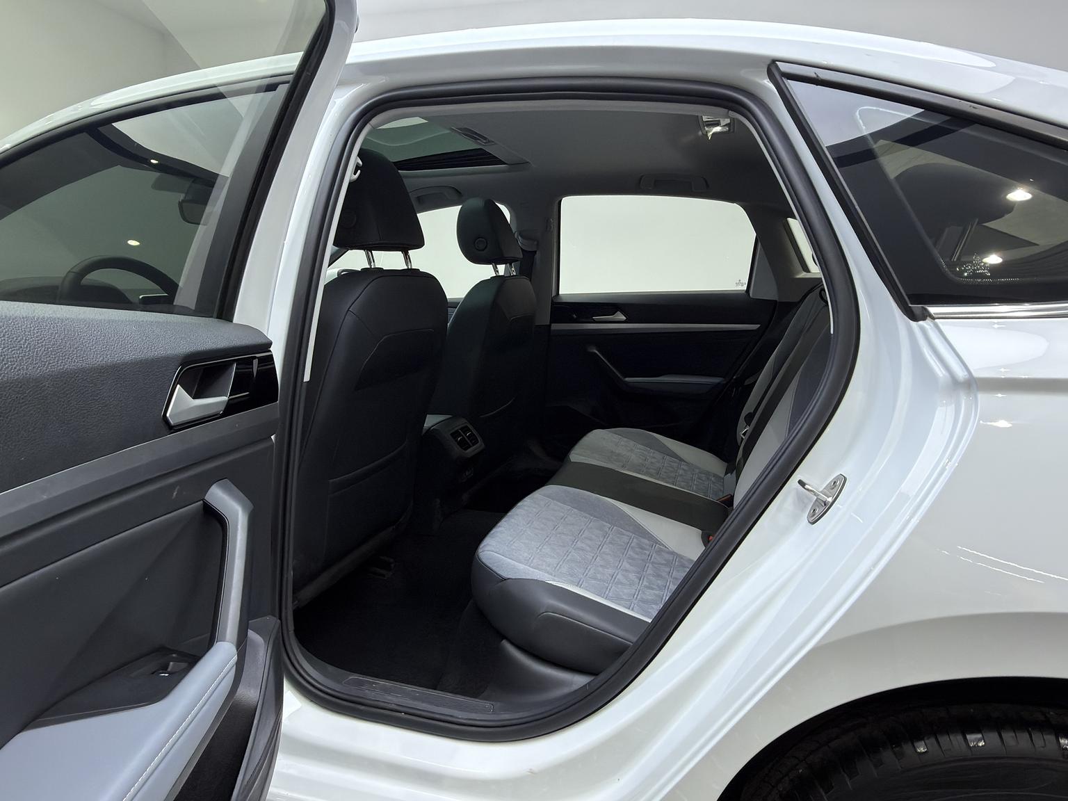 Volkswagen Lavida 2023 300TSI DSG