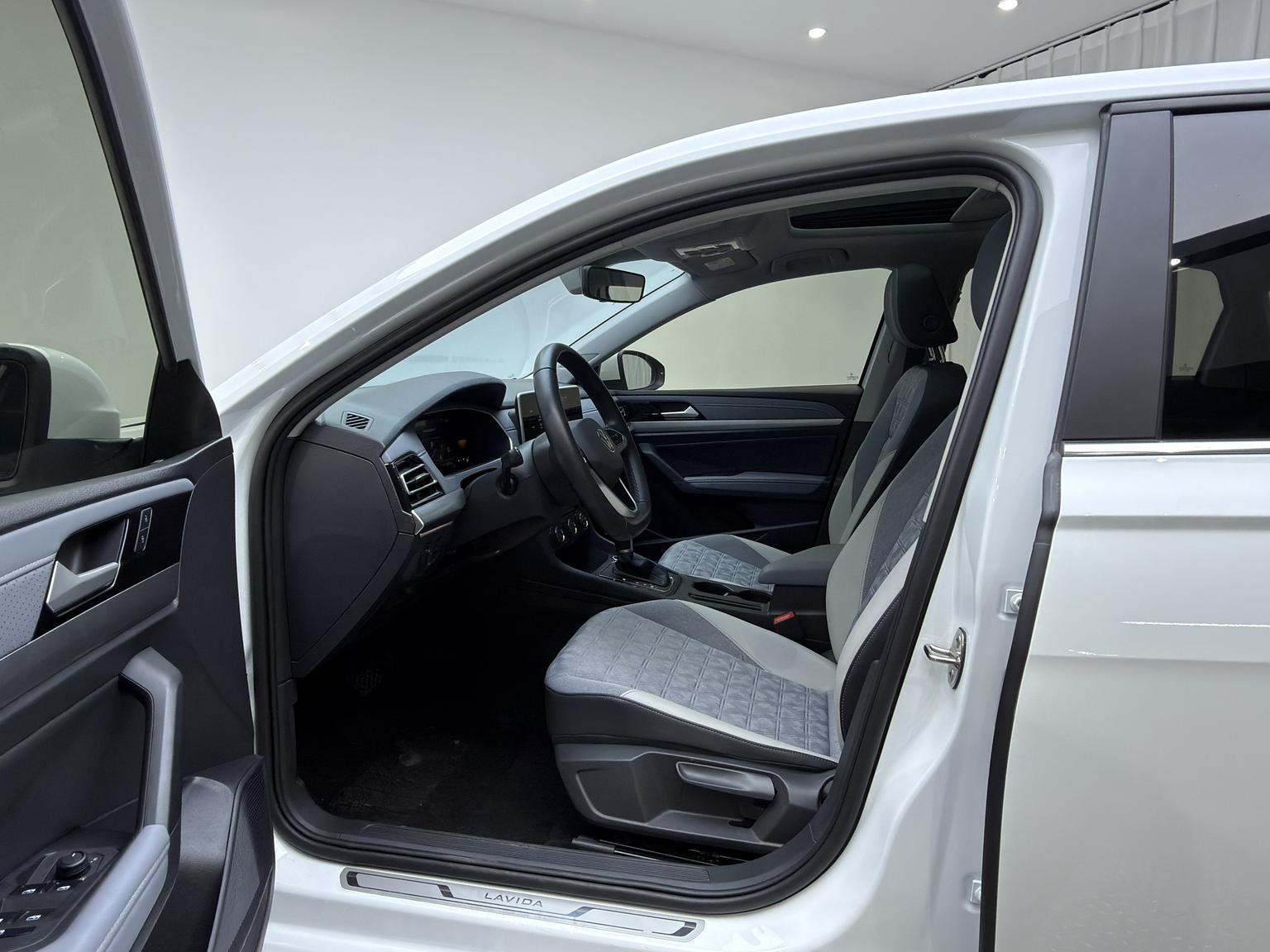 Volkswagen Lavida 2023 300TSI DSG