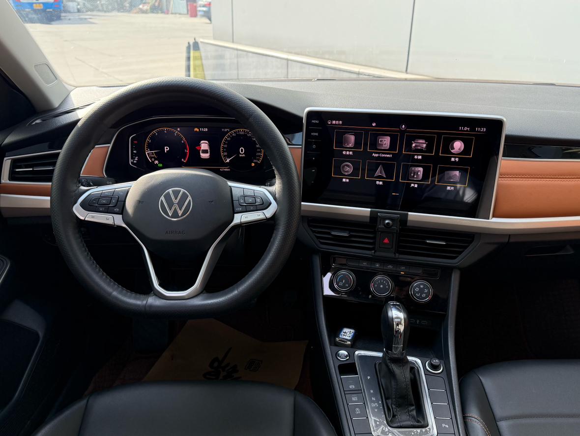 Volkswagen Bora 2023 200TSI DSG Smart Drive PRO