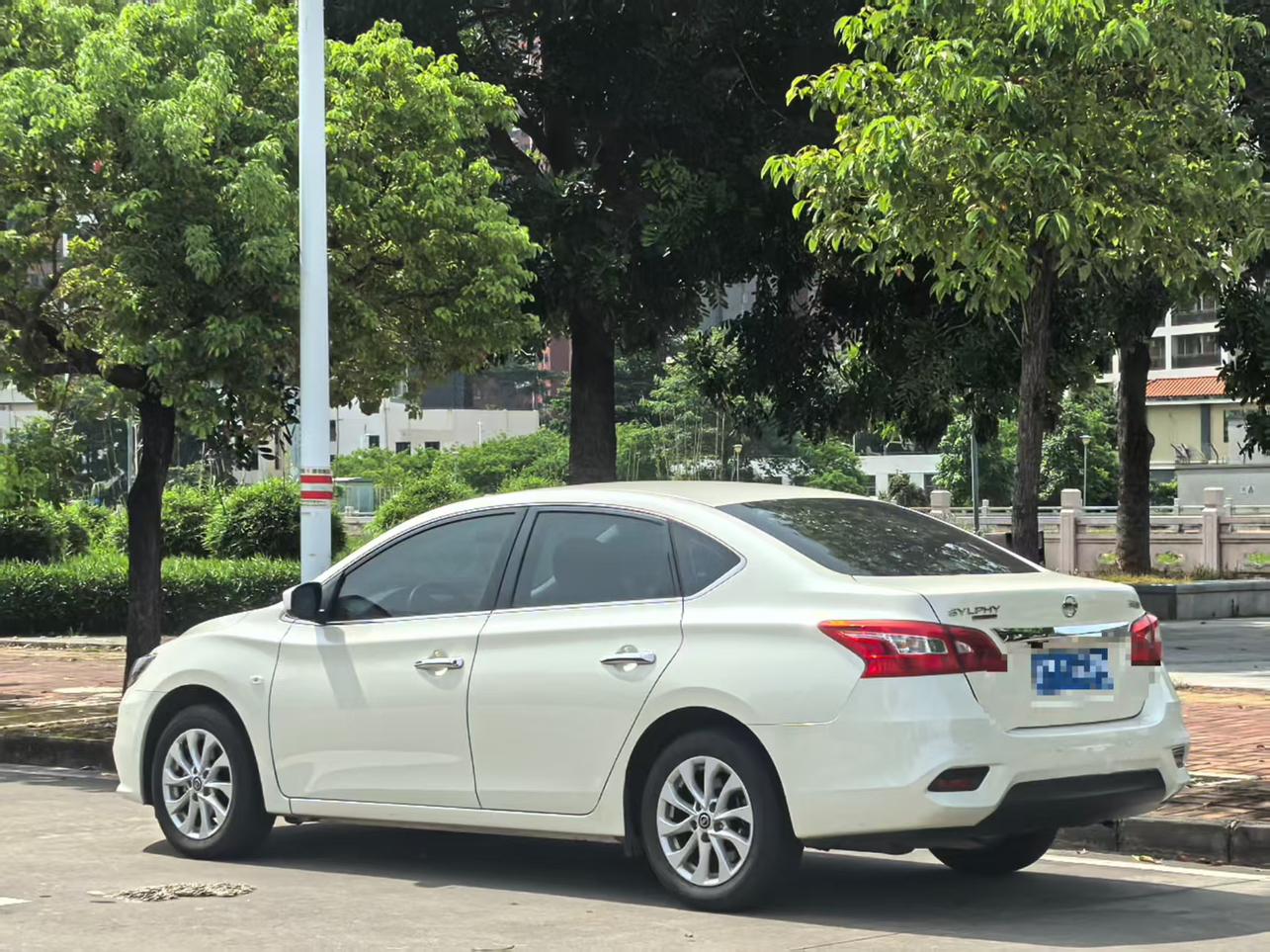 Nissan Sylphy 2021 Classic 1.6 XL CVT Luxury