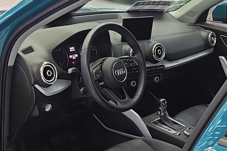 Audi Q2L 2018 35TFSI China V