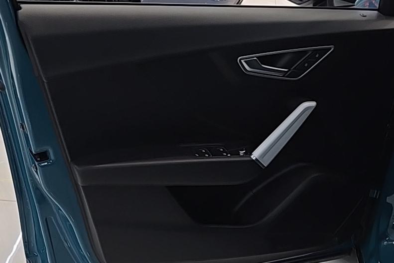 Audi Q2L 2018 35TFSI China V