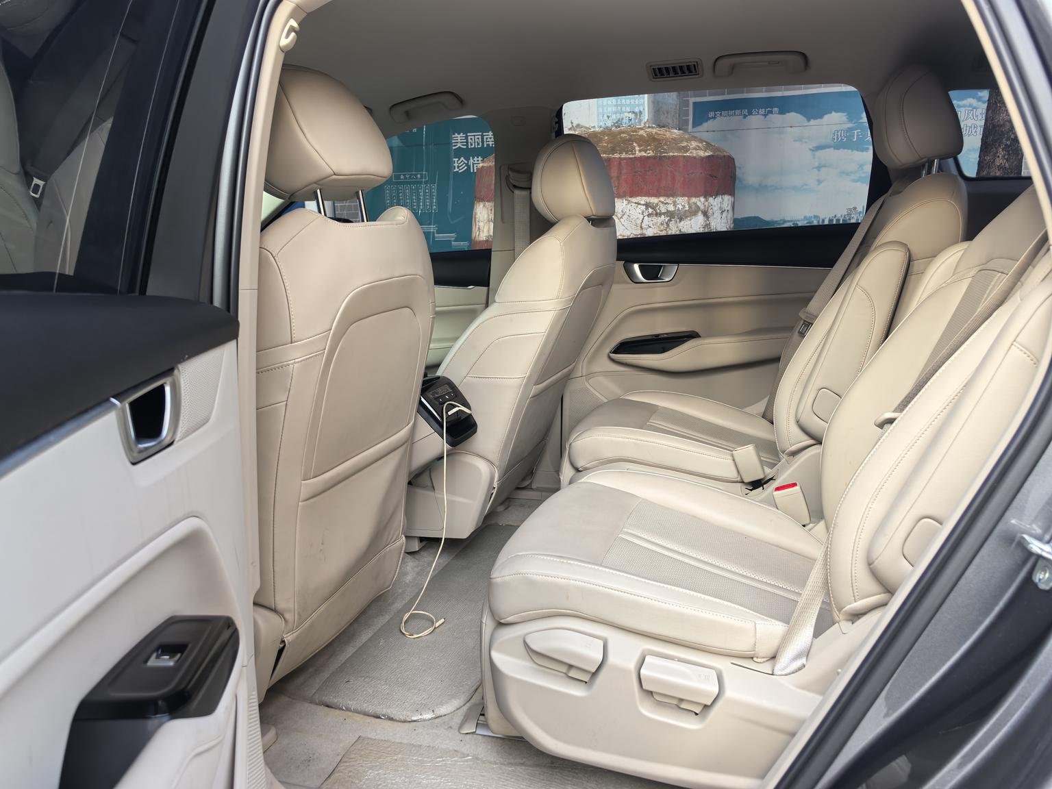 Wuling Victory Victory 2020 1.5T CVT Premium
