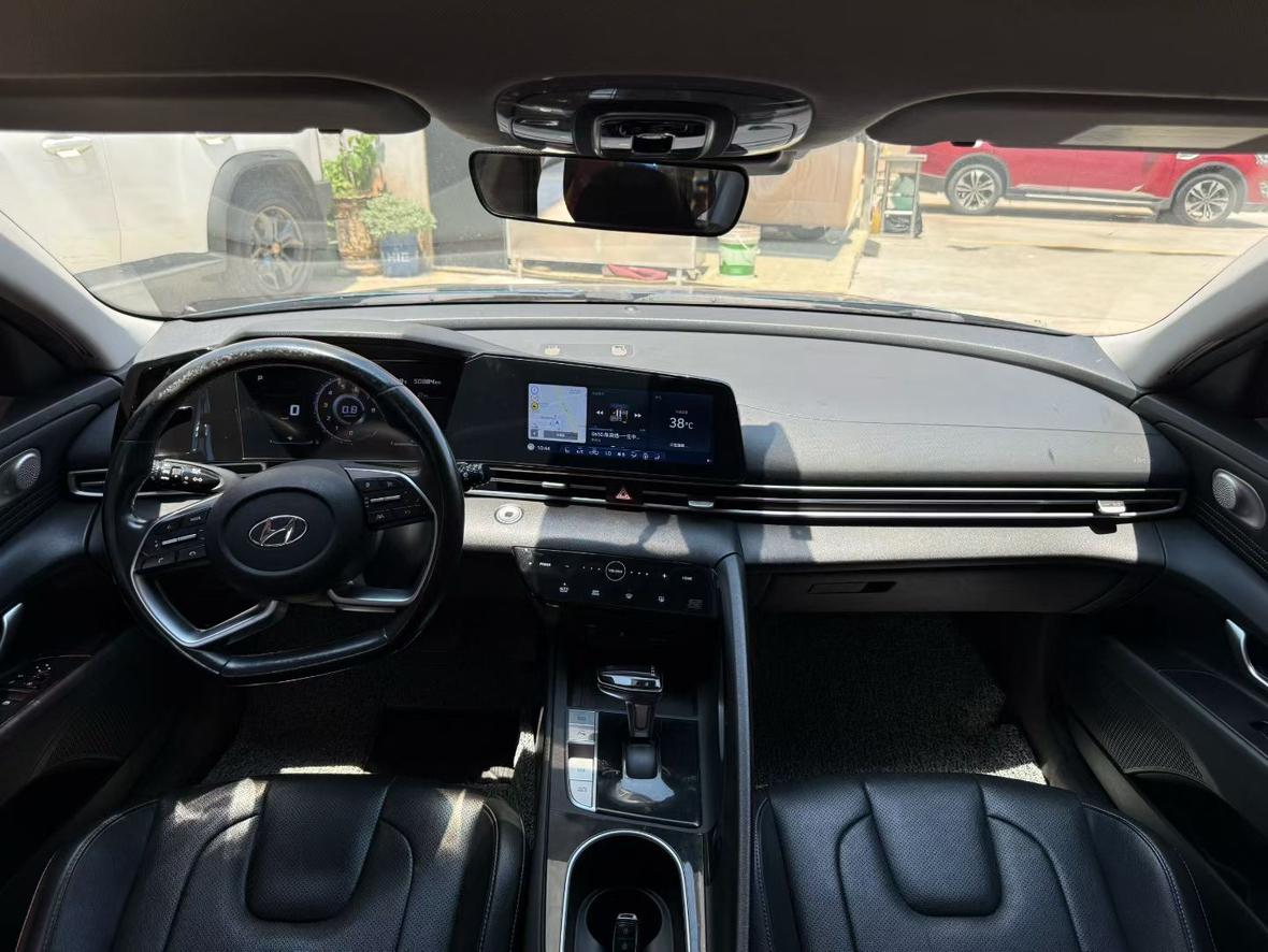 Hyundai 2021 1.5L CVT LUX Premium