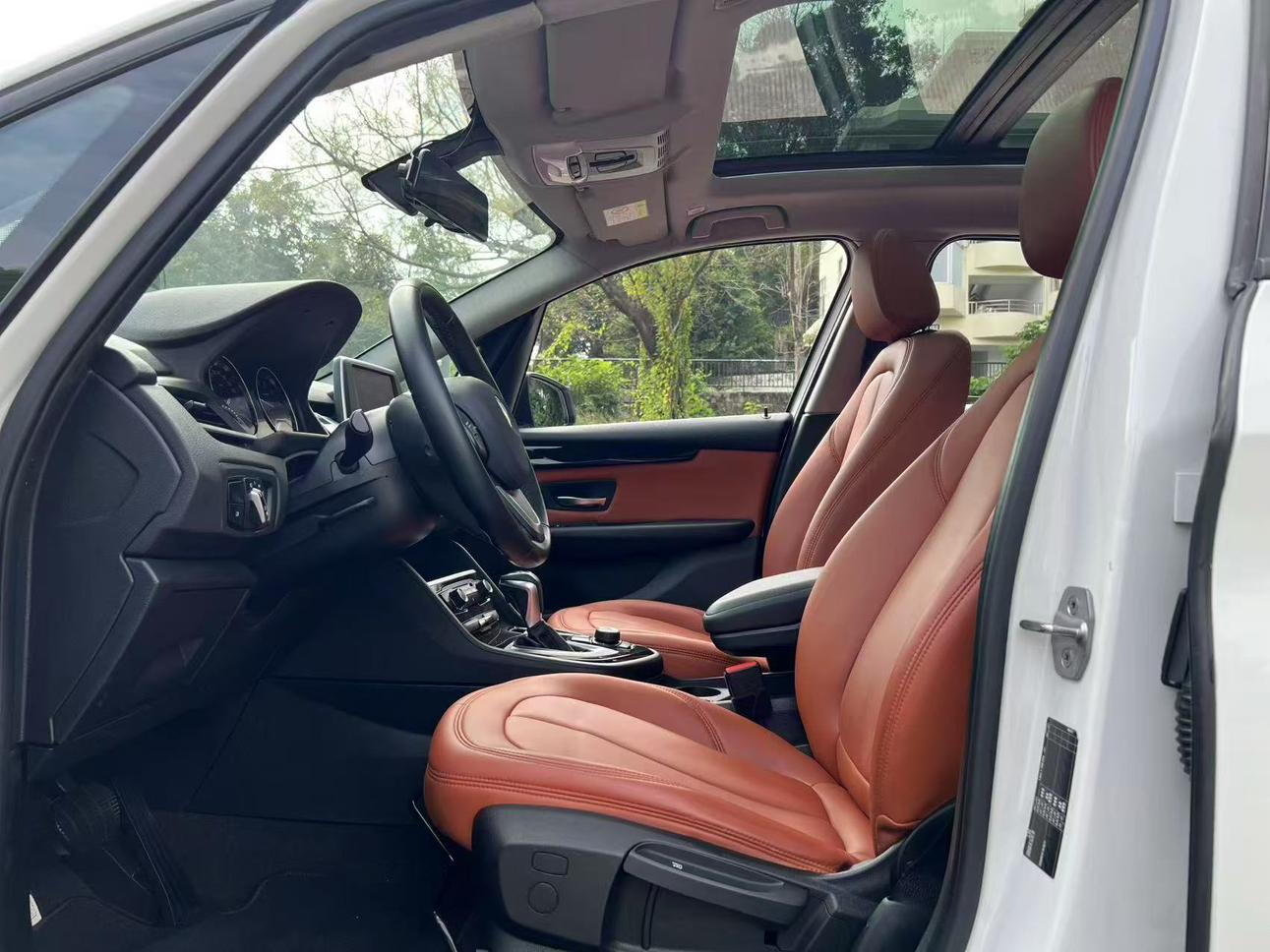 BMW 2 Series Wagon 2019 218i Fashion