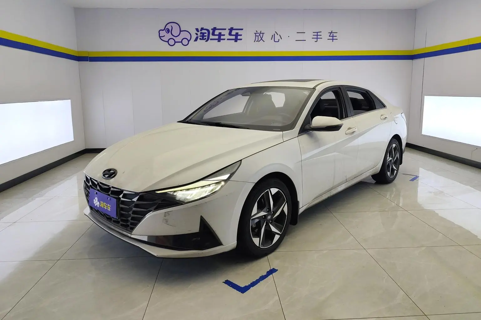 Hyundai 2021 1.5L CVT LUX Premium