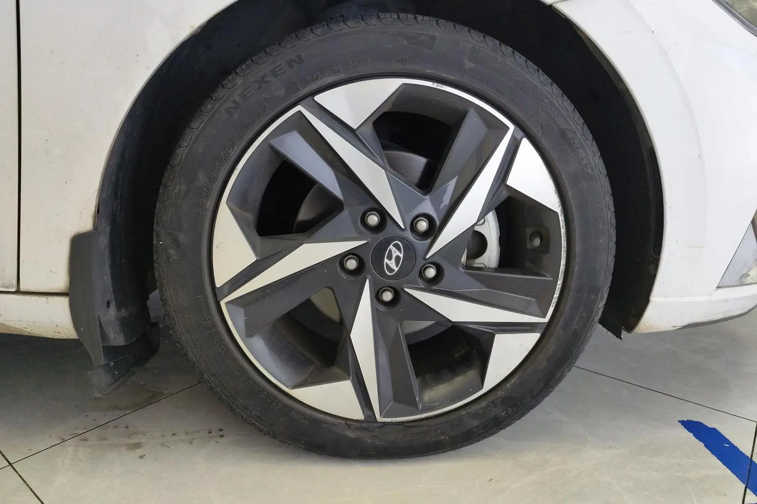 Hyundai 2021 1.5L CVT LUX Premium