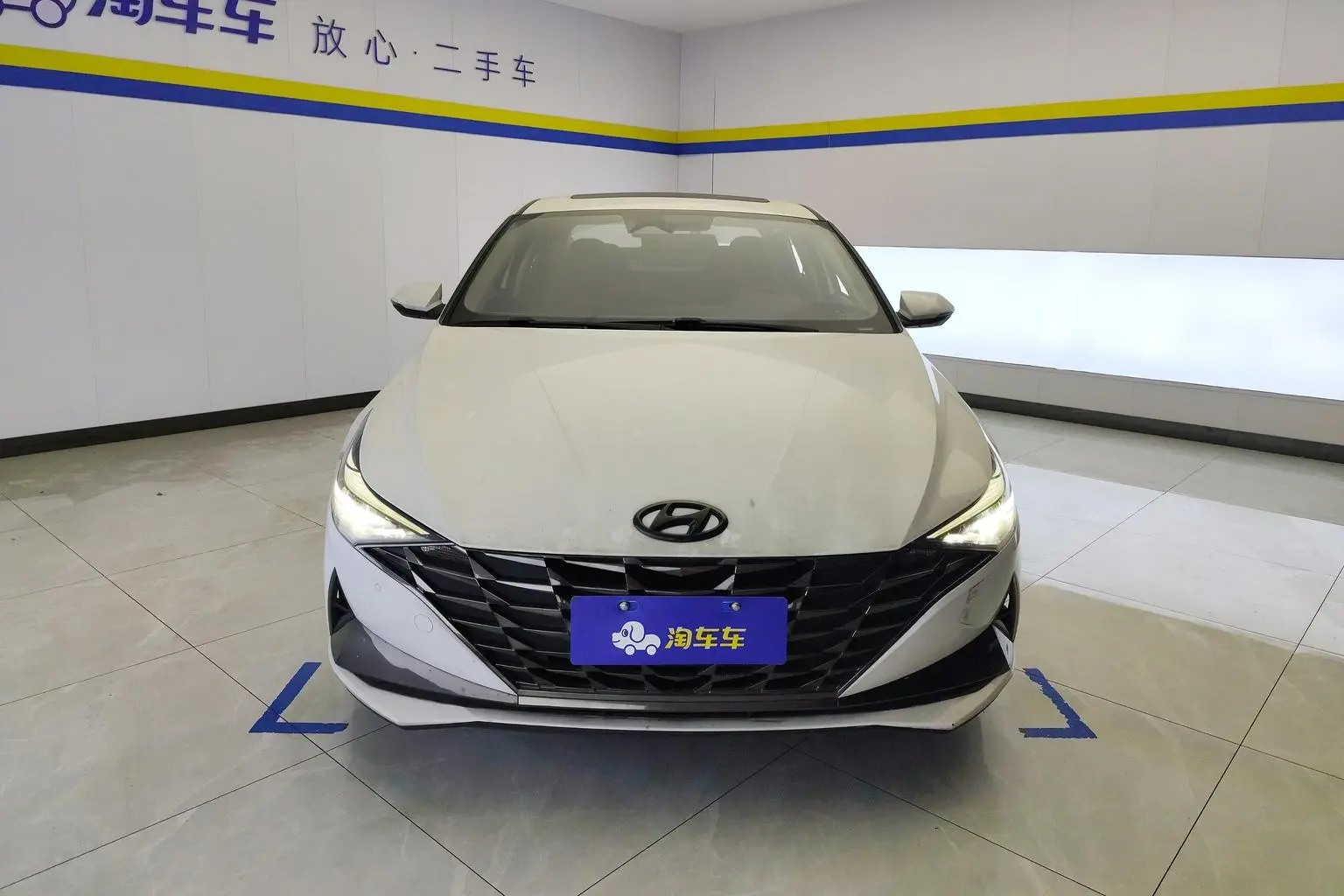 Hyundai 2021 1.5L CVT LUX Premium