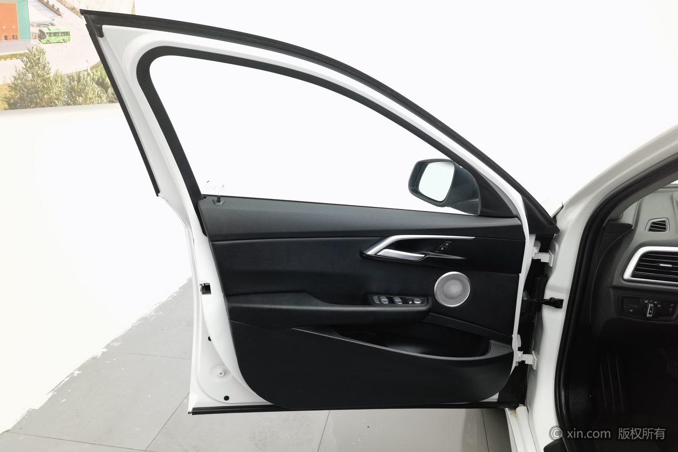 BMW 1 Series 2021 120i M Sport