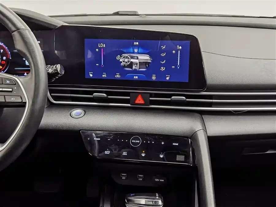 Hyundai 2021 1.5L CVT LUX Premium