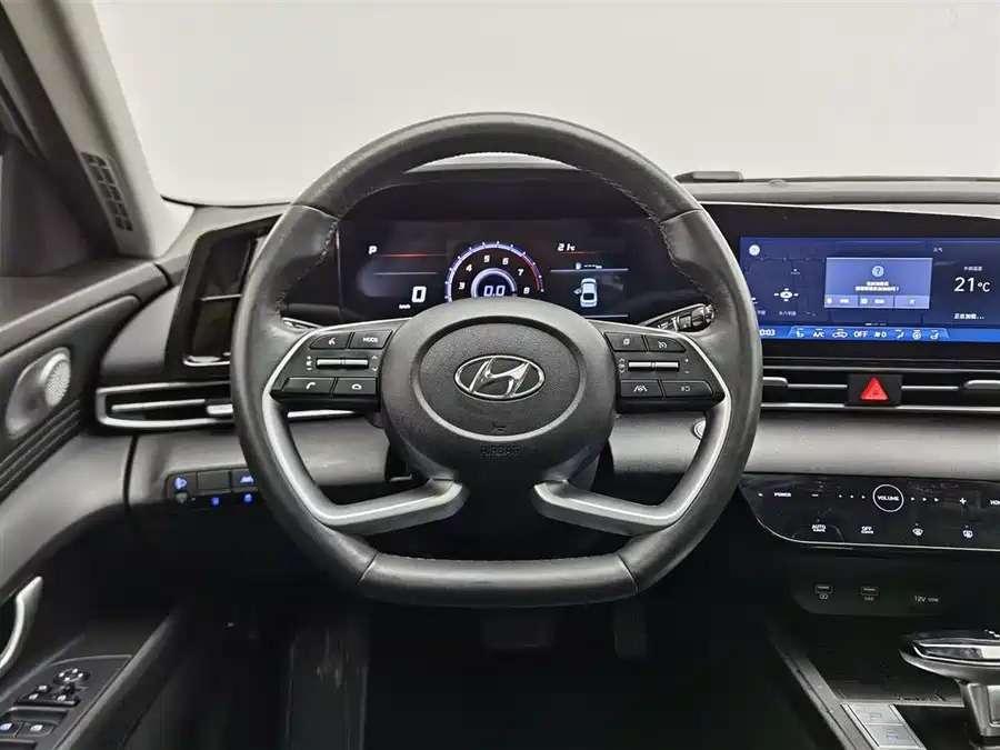 Hyundai 2021 1.5L CVT LUX Premium